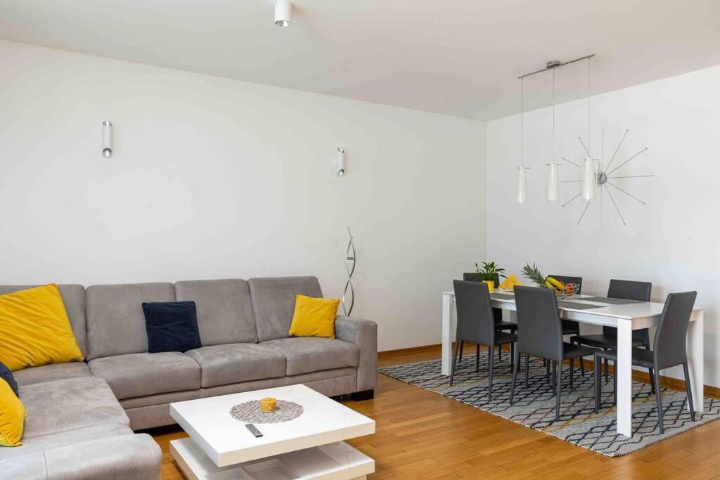 Gypanon Appartement Dubrovnik Buitenkant foto